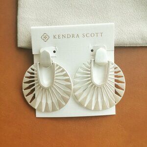 Kendra Scott Didi Sunburst Bright Silver Earrings Trendy